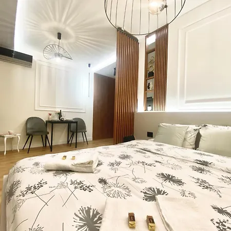 Apartment Luxury - Heart Of - Balcony View Belgrade